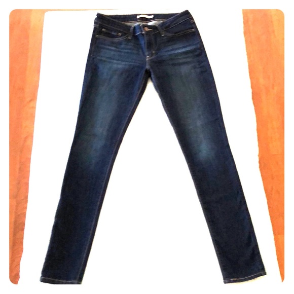 Levi's Denim - ⚜️ Levi’s Jeans 711 SKINNY-NEW CONDITION⚜️